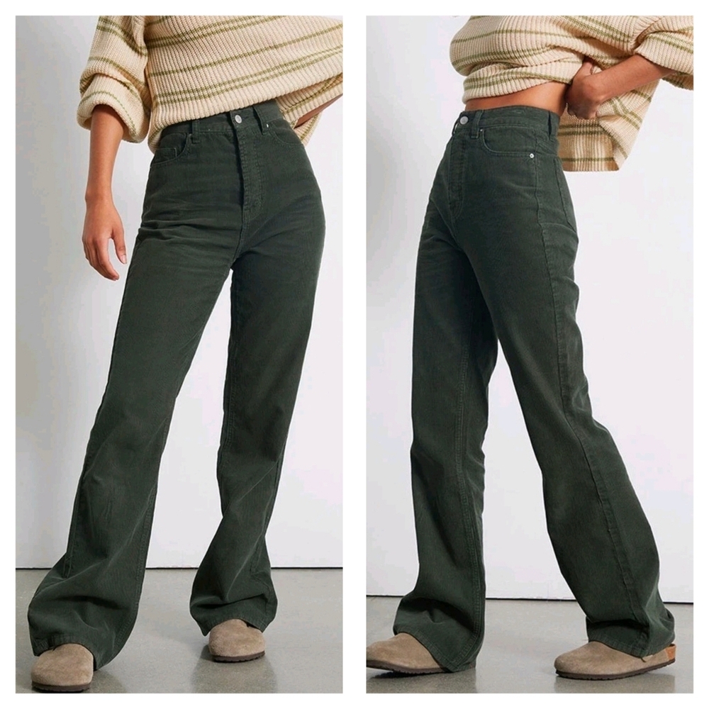 Pacsun High Rise Flare Corduroy Pants in Dark Green, Slim Fit, Button Fly, EUC!